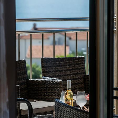 Sun Island Apartment Трогир Екстериор снимка