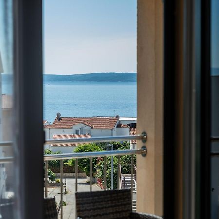Sun Island Apartment Трогир Екстериор снимка