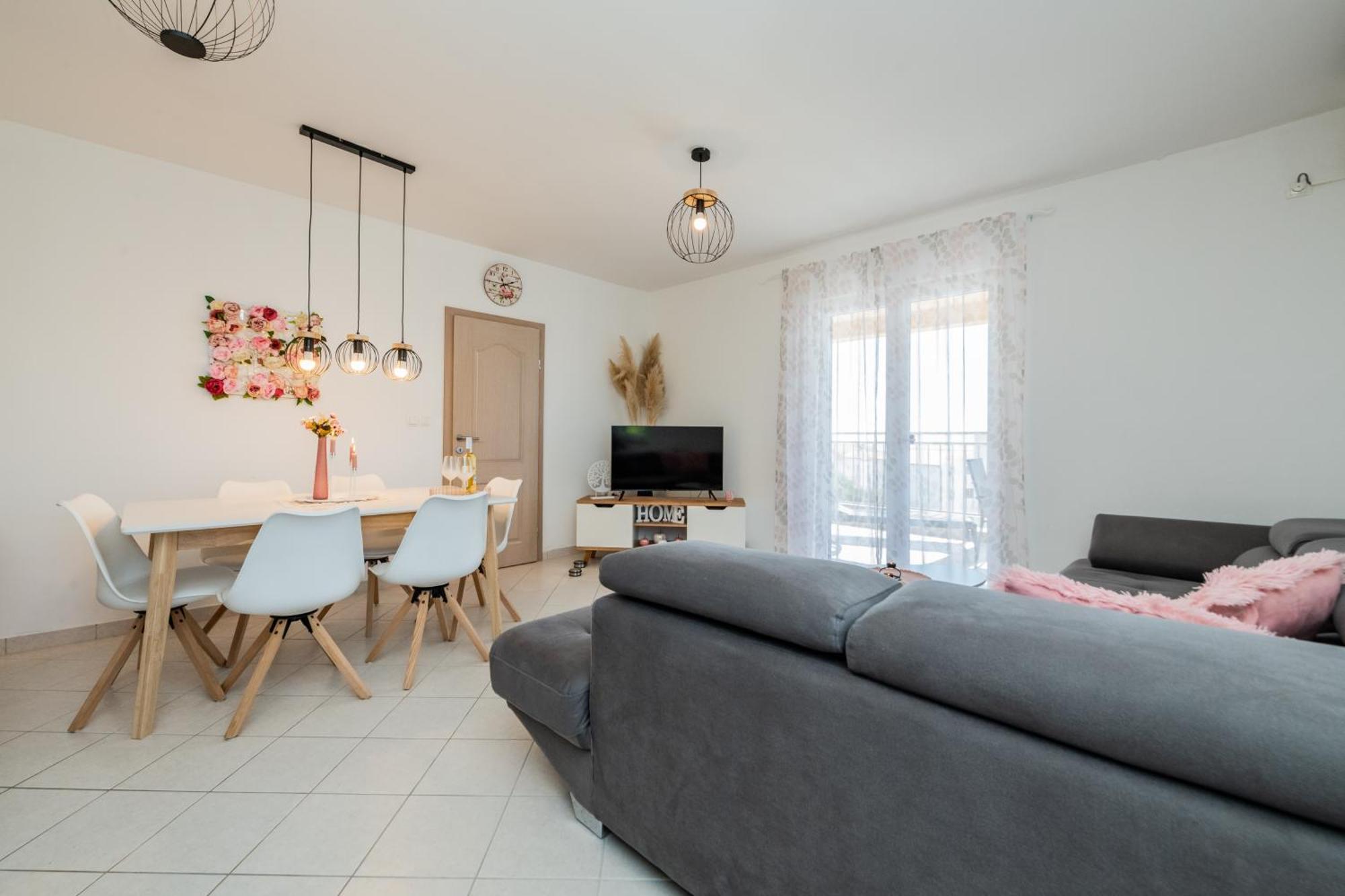 Sun Island Apartment Трогир Екстериор снимка