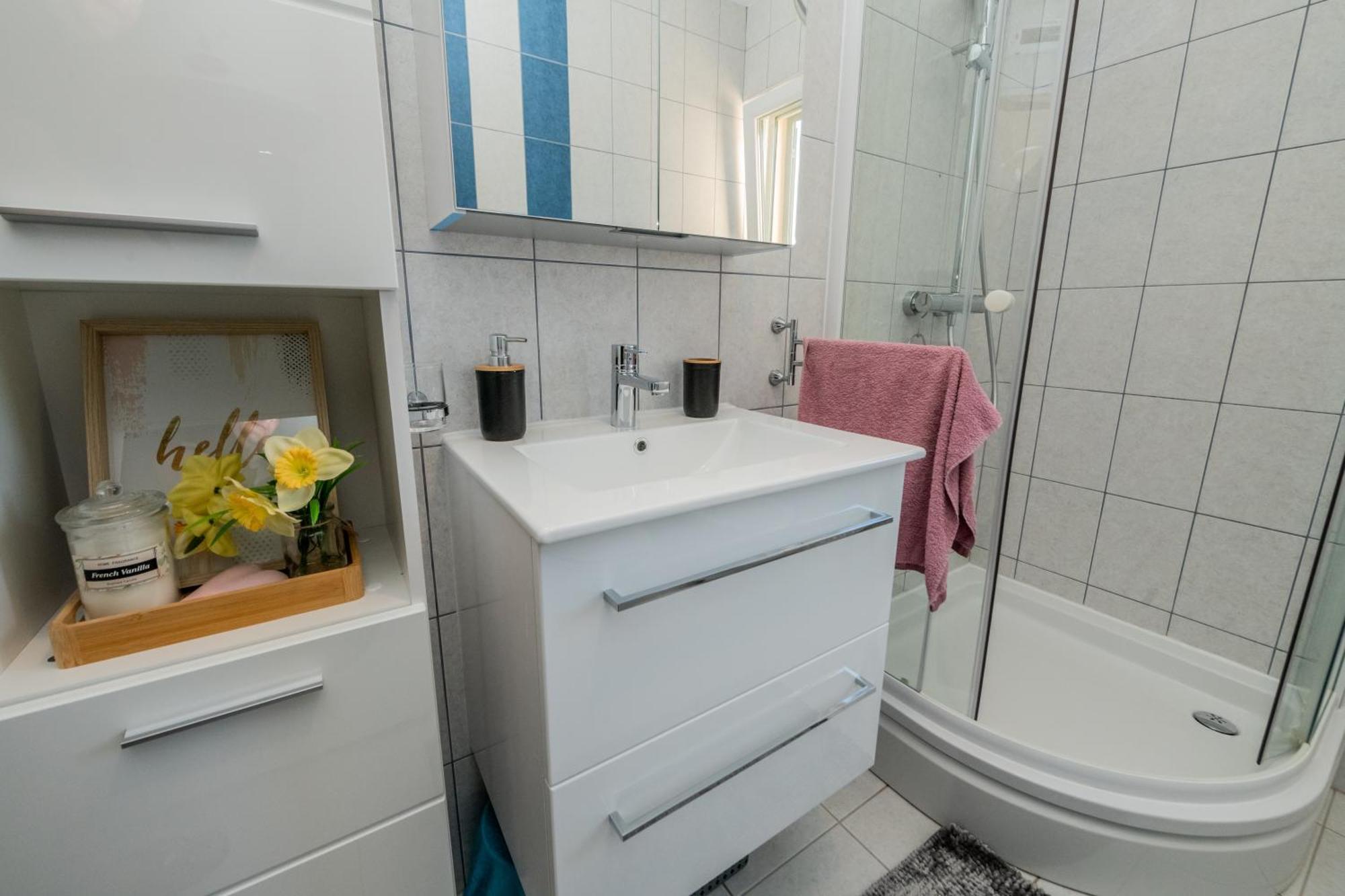 Sun Island Apartment Трогир Екстериор снимка